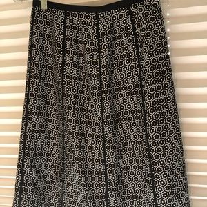 Ann Taylor black/white skirt